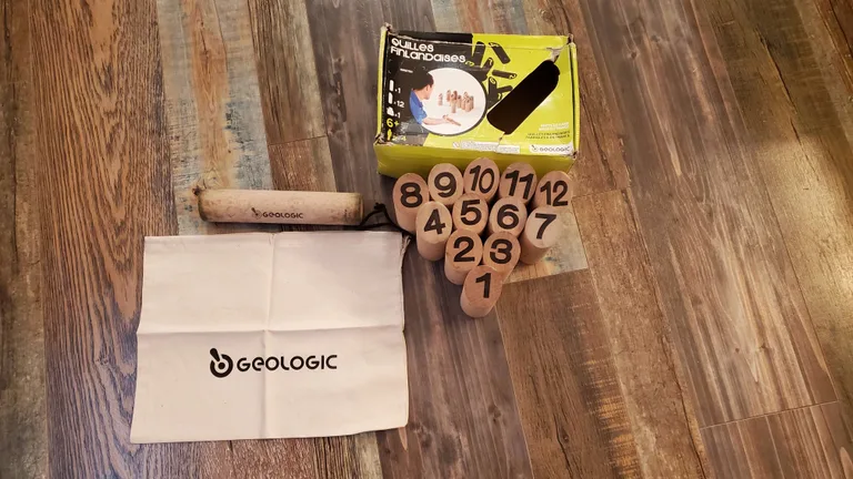 Jeu de quilles finlandaises Mölkky Geologic