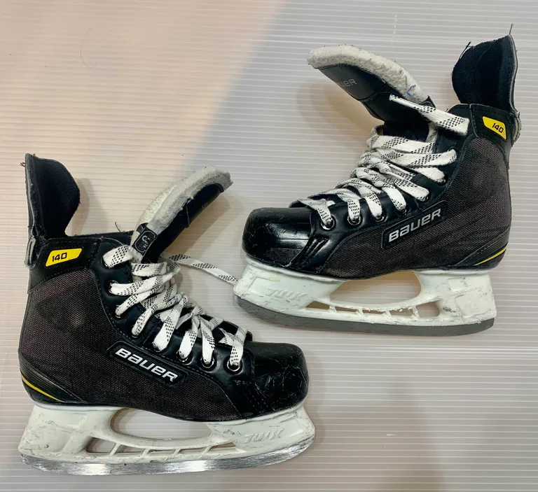 Patins de hockey Bauer pour enfant US 3.5 / EU 35
