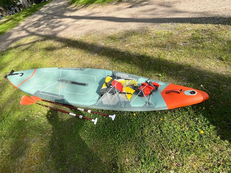 Paddle board