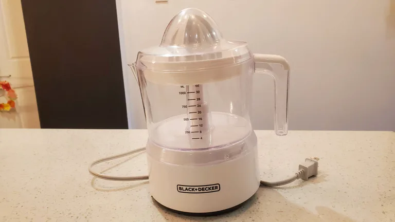 Presse-agrumes électrique Black & Decker Blanc 1L
