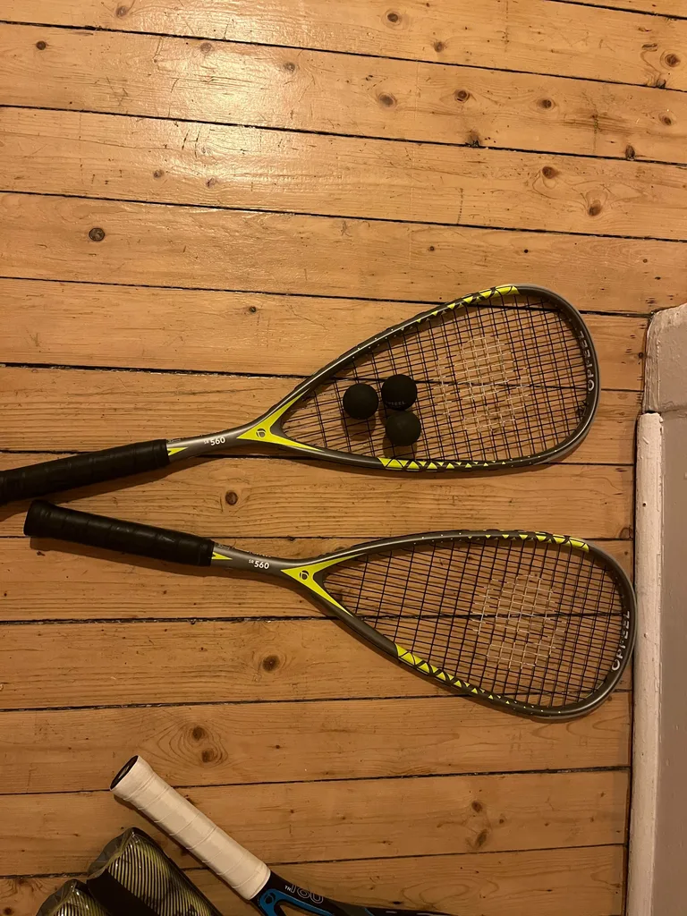 Raquettes de squash performance pour tous niveaux avec 3 balles