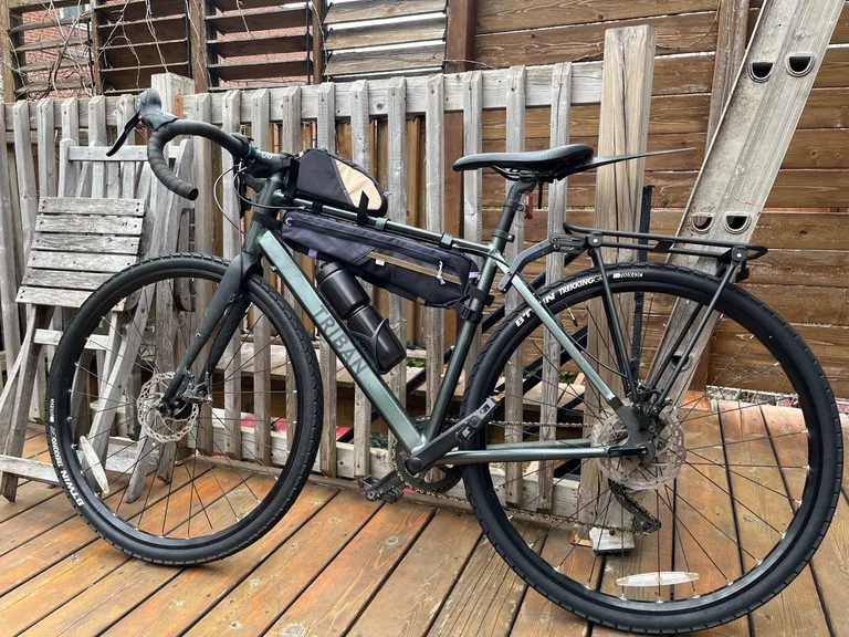 Vélo de randonnée Gravel TRIBAN gris foncé taille M -